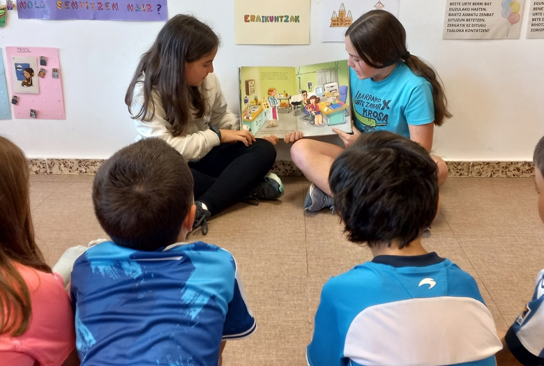 Liburuaren Nazioarteko EGuna